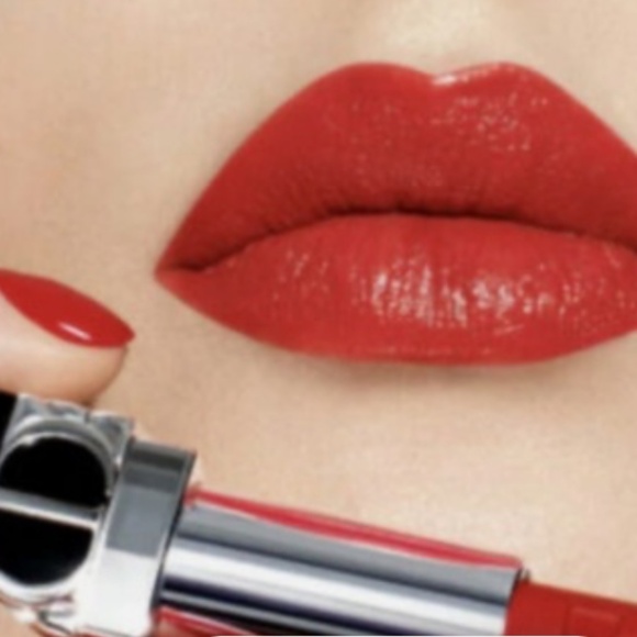 FULL SIZE NWT DIOR Rouge Dior Satin Lipstick 999 Dior - Picture 3 of 3